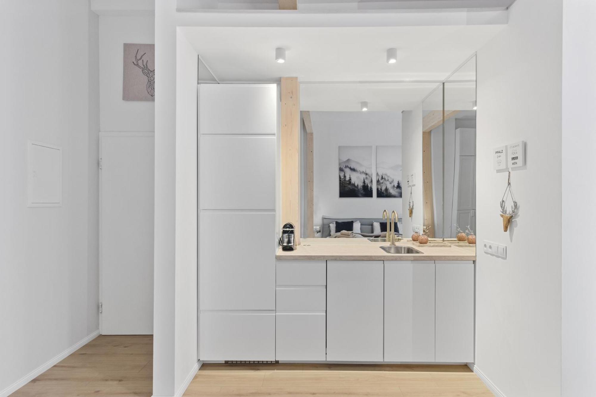Winetime - Modern - Luxurioes - Direkt Im Zentrum - Stadtmitte Ландау  Экстерьер фото